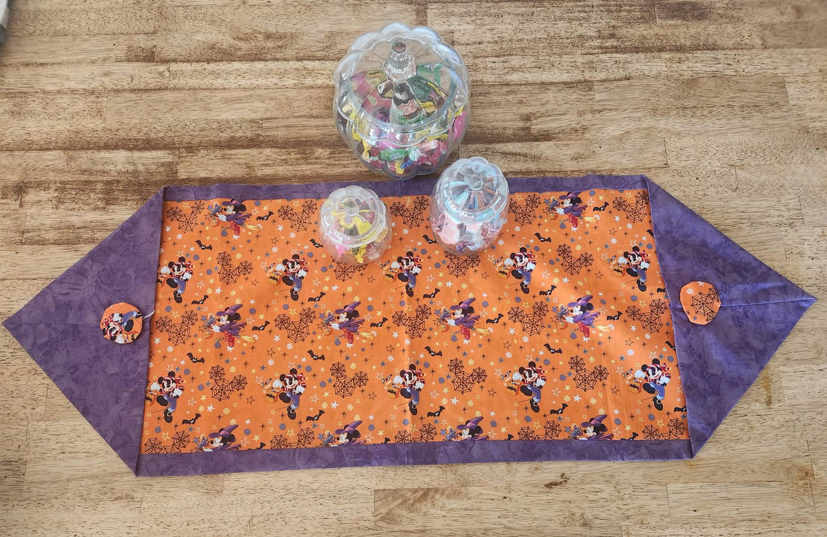 Halloween Micky and Minnie Mouse Table Runner